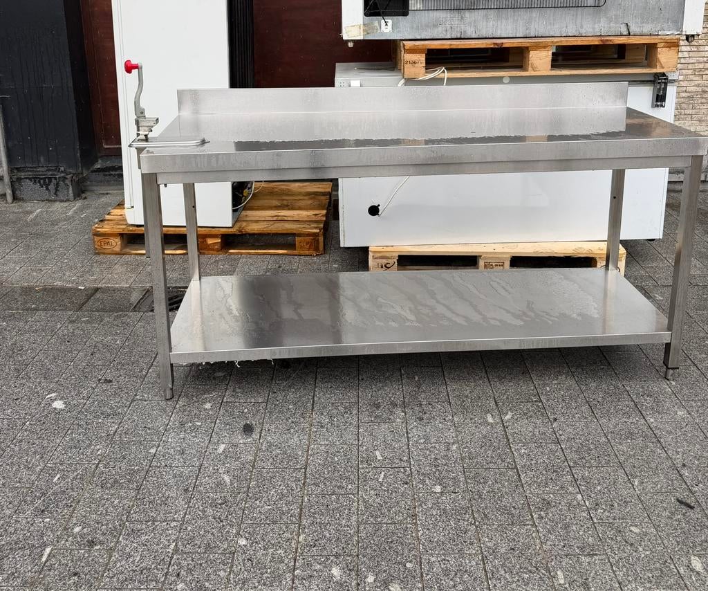Te koop inox tafel, Ophalen