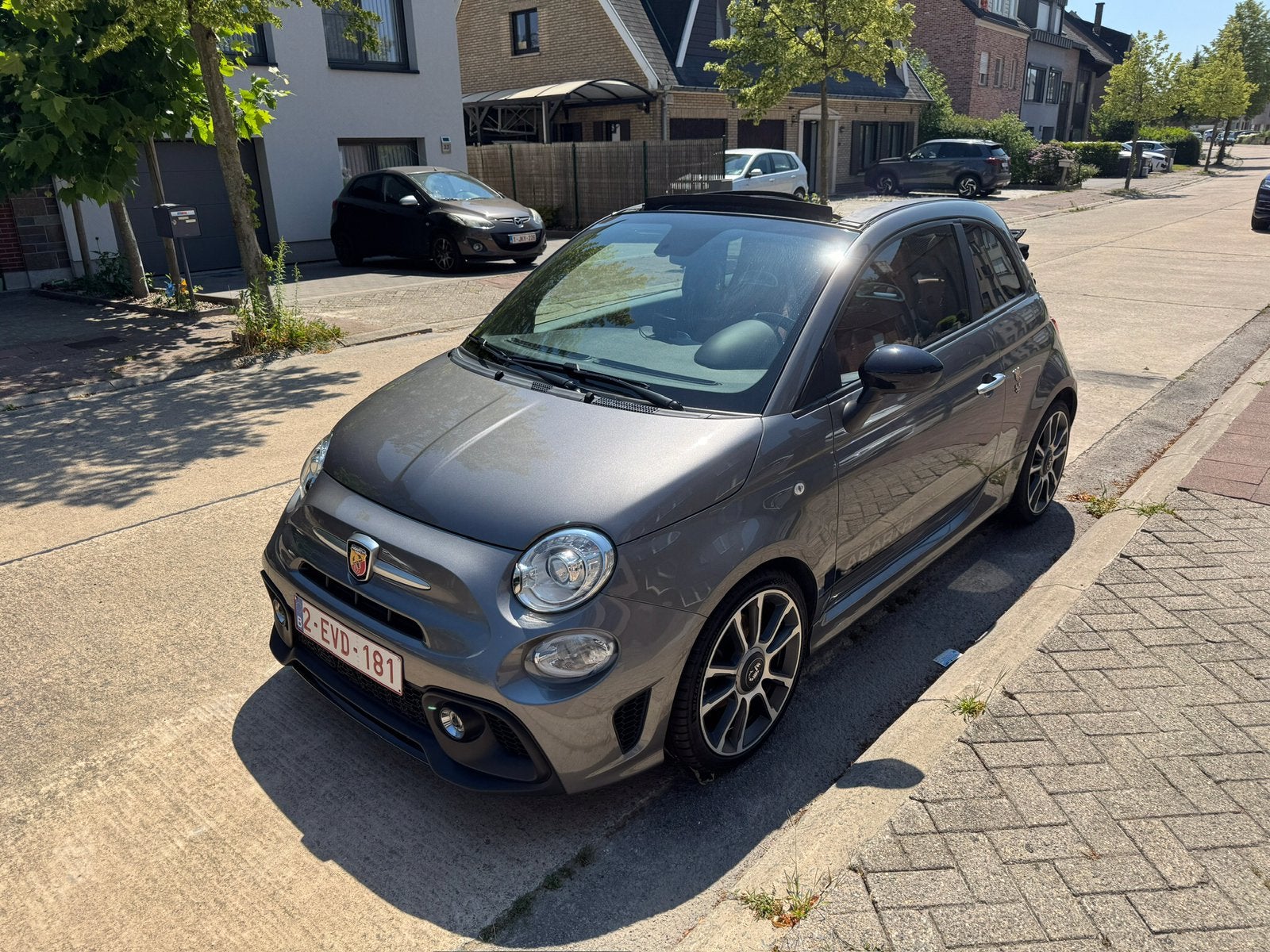 Abarth 595 tourismo cabriolet, Auto's, Abarth, 4 cilinders, Cabriolet, Handgeschakeld, Particulier