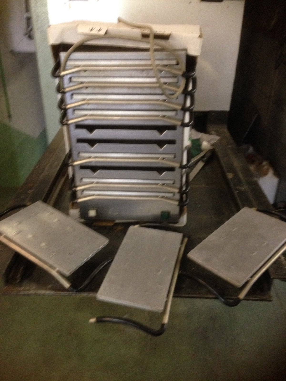 Radiateur à plaques en acier inoxydable 220 volts, Articles professionnels, Enlèvement