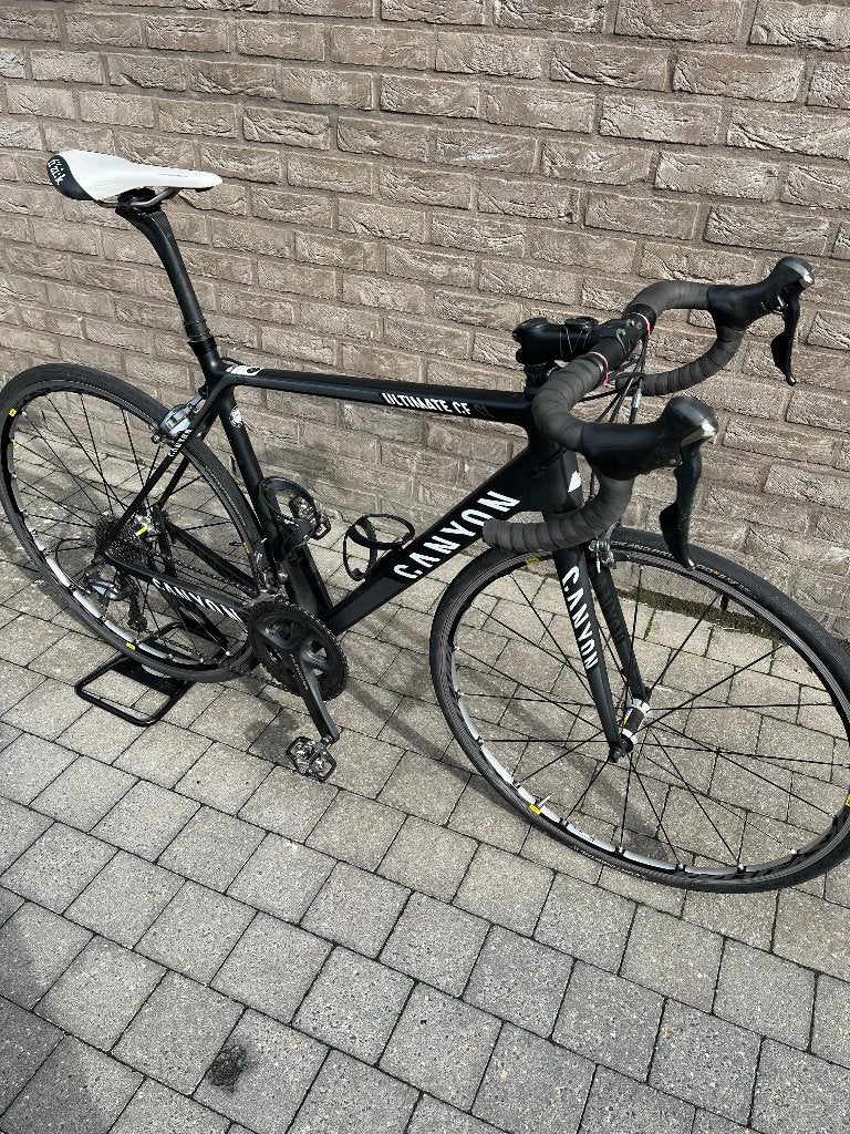 Canyon Ultimate CF SL, Gebruikt, 10 tot 15 versnellingen, Velgrem, 53 tot 57 cm