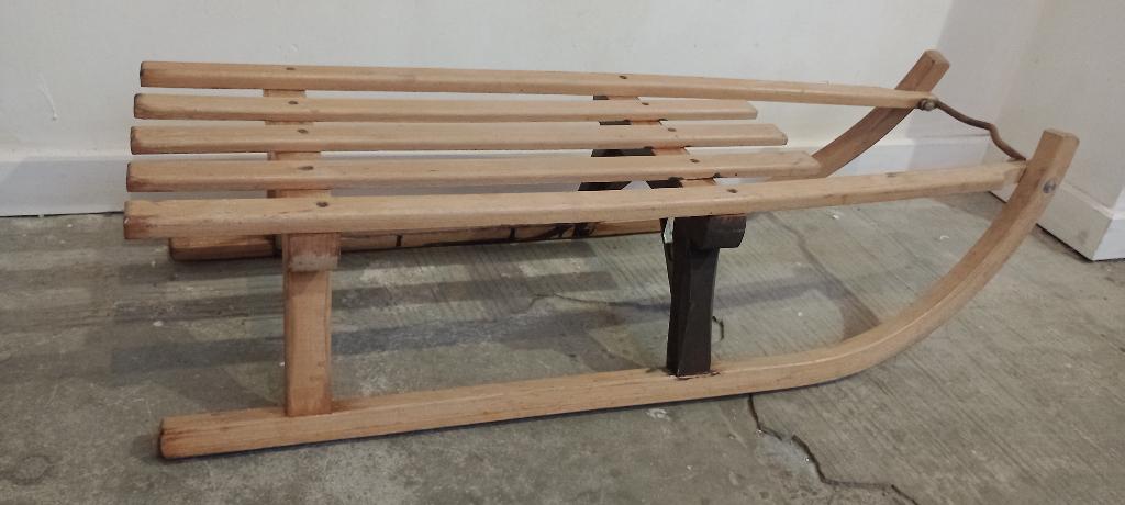Luge Ancienne en Bois et Métal - Déco ou Ski, Enlèvement, Utilisé, Bois