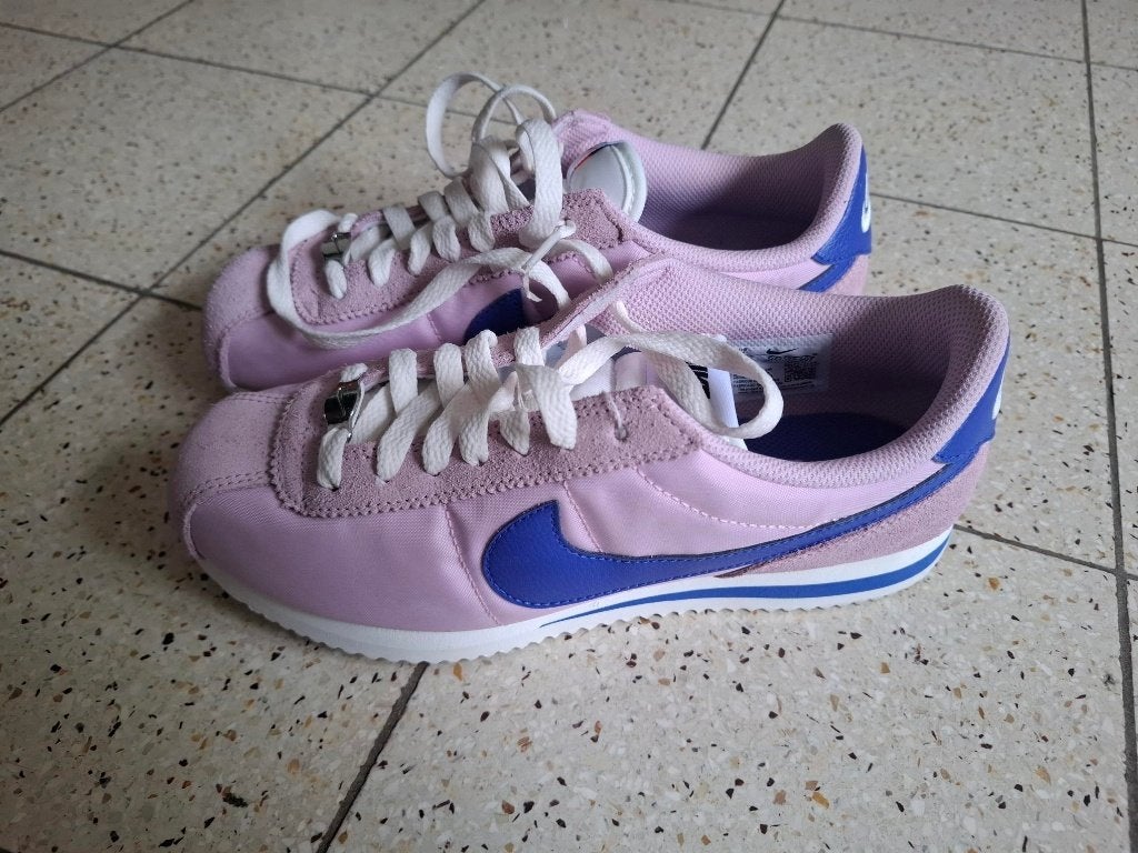 BASKET NIKE FEMME T.38, Neuf, Course à pied, Chaussures de course à pied, Enlèvement ou Envoi