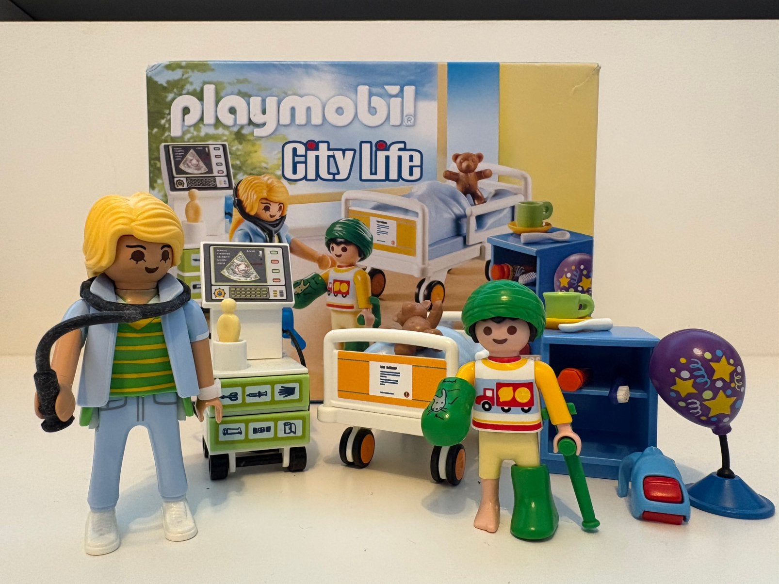 Playmobil City Life 70192 kinderziekenhuis kamer, Ophalen, Complete set, Zo goed als nieuw, City life