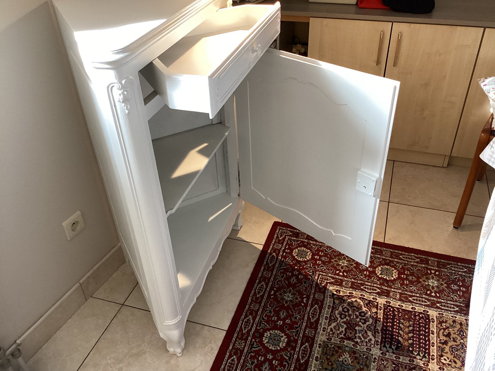 Eiken hoek kast met slot en lade geverfd in wit satijn, mooi, Huis en Inrichting, Ophalen, Gebruikt