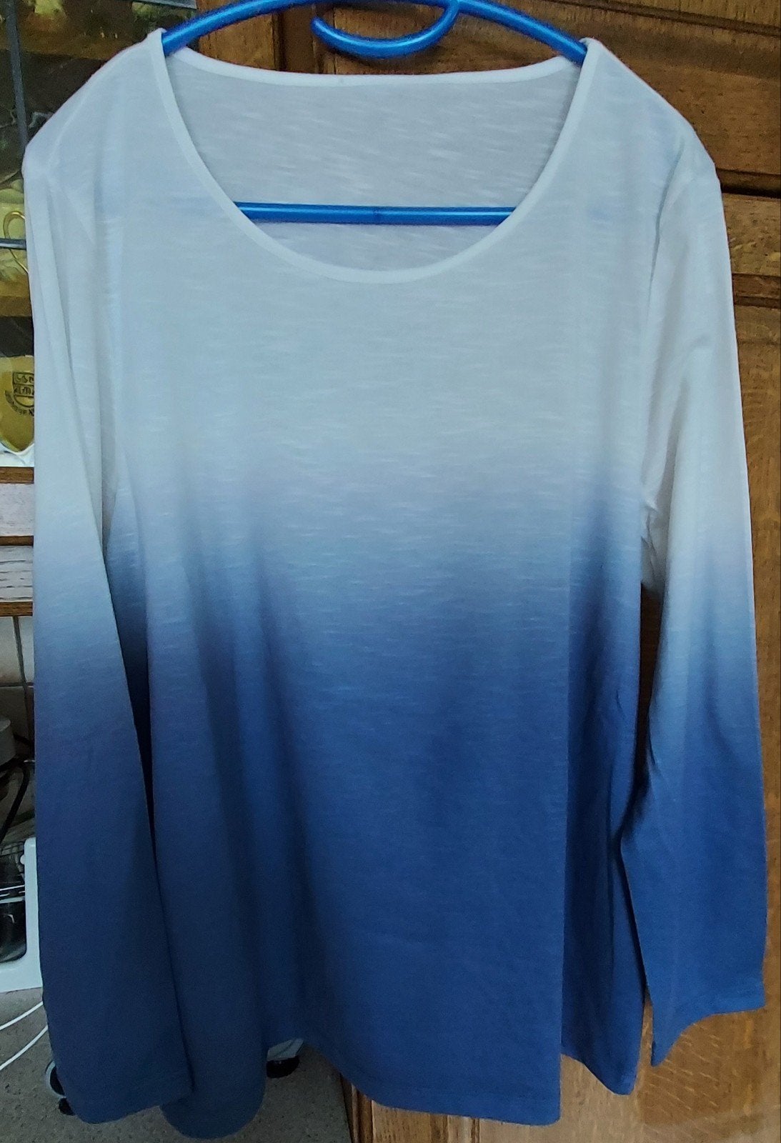tee shirt dame 46 48 blanc et bleu, Kleding | Dames, Ophalen of Verzenden, Blauw
