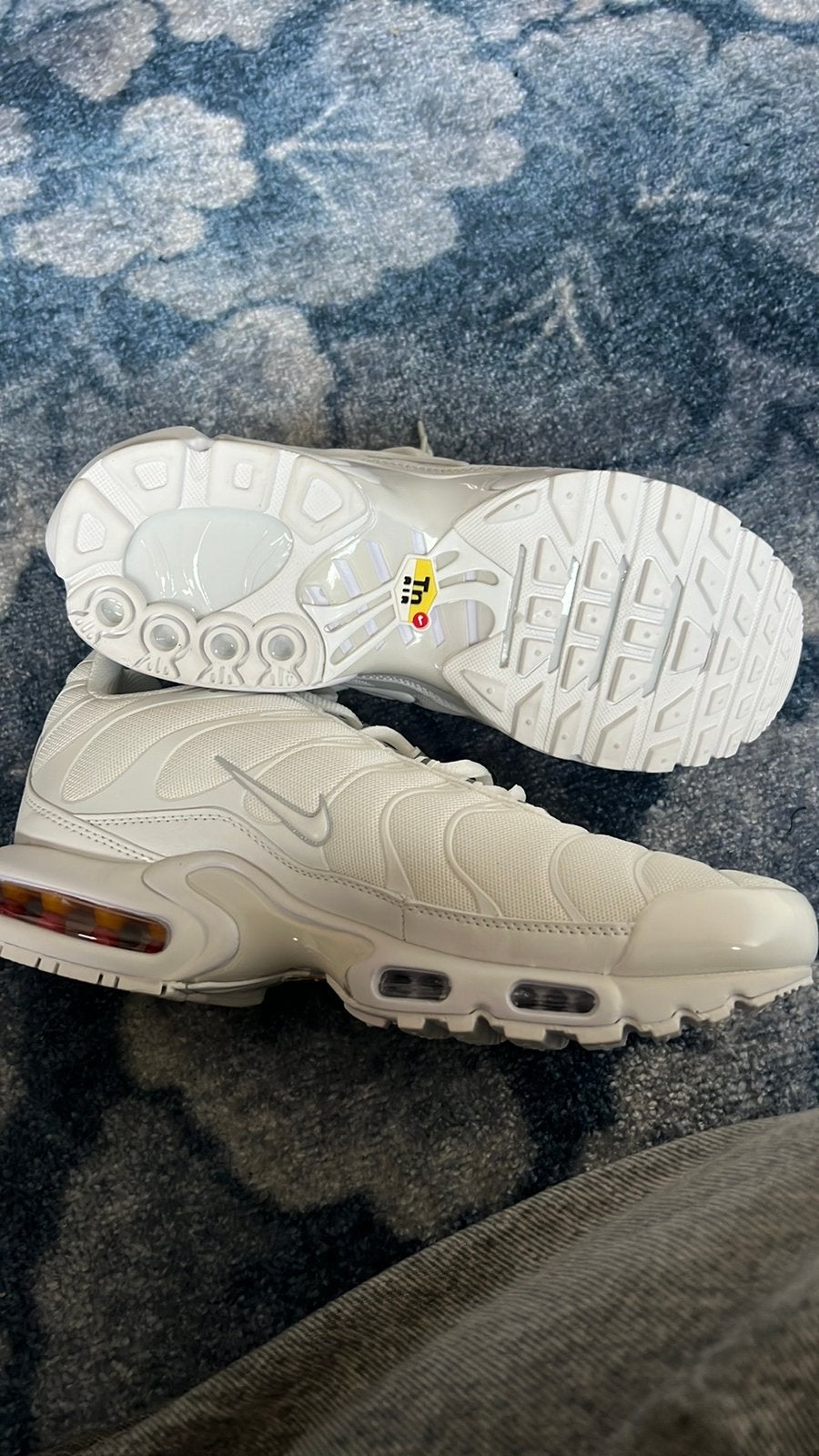 Nike Air Max White Sneakers – Size 43, Enlèvement ou Envoi, Comme neuf, Blanc, Baskets