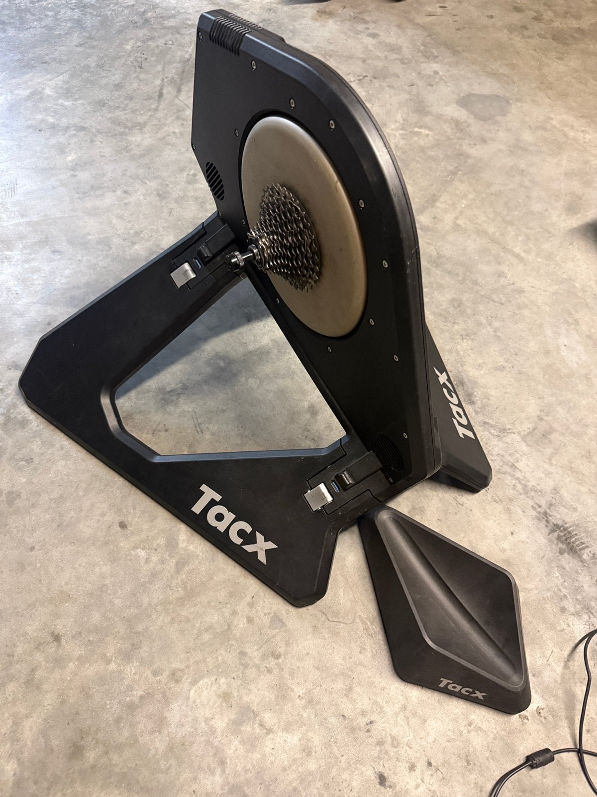 Tacx NEO Smart T2800 – Direct Drive fietstrainer + cassette, Ophalen, Gebruikt