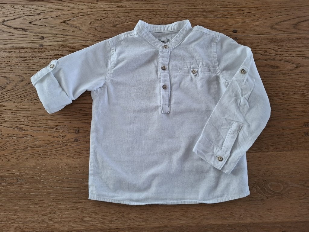 Chemise unie à manches longues 4ans, Enfants & Bébés, Enlèvement ou Envoi, Comme neuf, Garçon