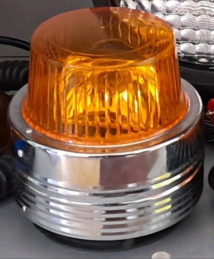 Gyrophare girophare 12 volts vintage, Autos : Pièces & Accessoires, Enlèvement ou Envoi, Utilisé