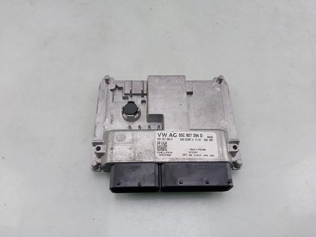 CALCULATEUR MOTEUR ECU (|05C907394D|05C906032J|05C906032J6F0, Utilisé, Volkswagen