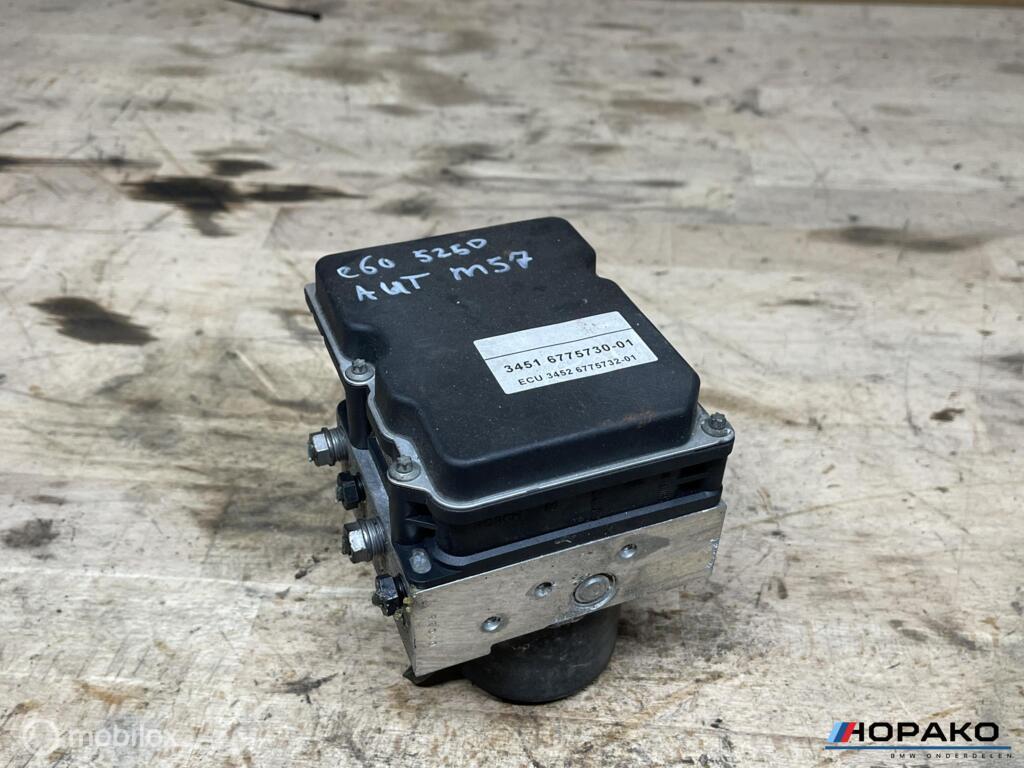 ABS pomp BMW 5 serie E60 E61 | 3451677573001, Auto-onderdelen, Remmen en Aandrijving, Gebruikt, Ophalen of Verzenden
