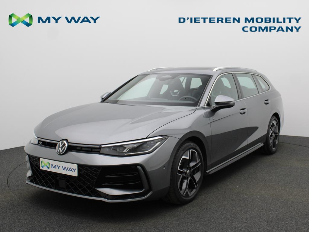 Volkswagen Passat SW Passat Variant 1.5 eTSI R-Line OPF DSG, Auto's, Automaat, https://public.car-pass.be/vhr/f044eabd-9529-4ae0-b9fa-d17fa58c30d5