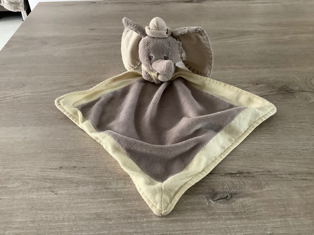 Disney Dumbo knuffeldoekje, Kinderen en Baby's, Gebruikt, Disney, Ophalen of Verzenden, Middelgroot (20 tot 80 cm)