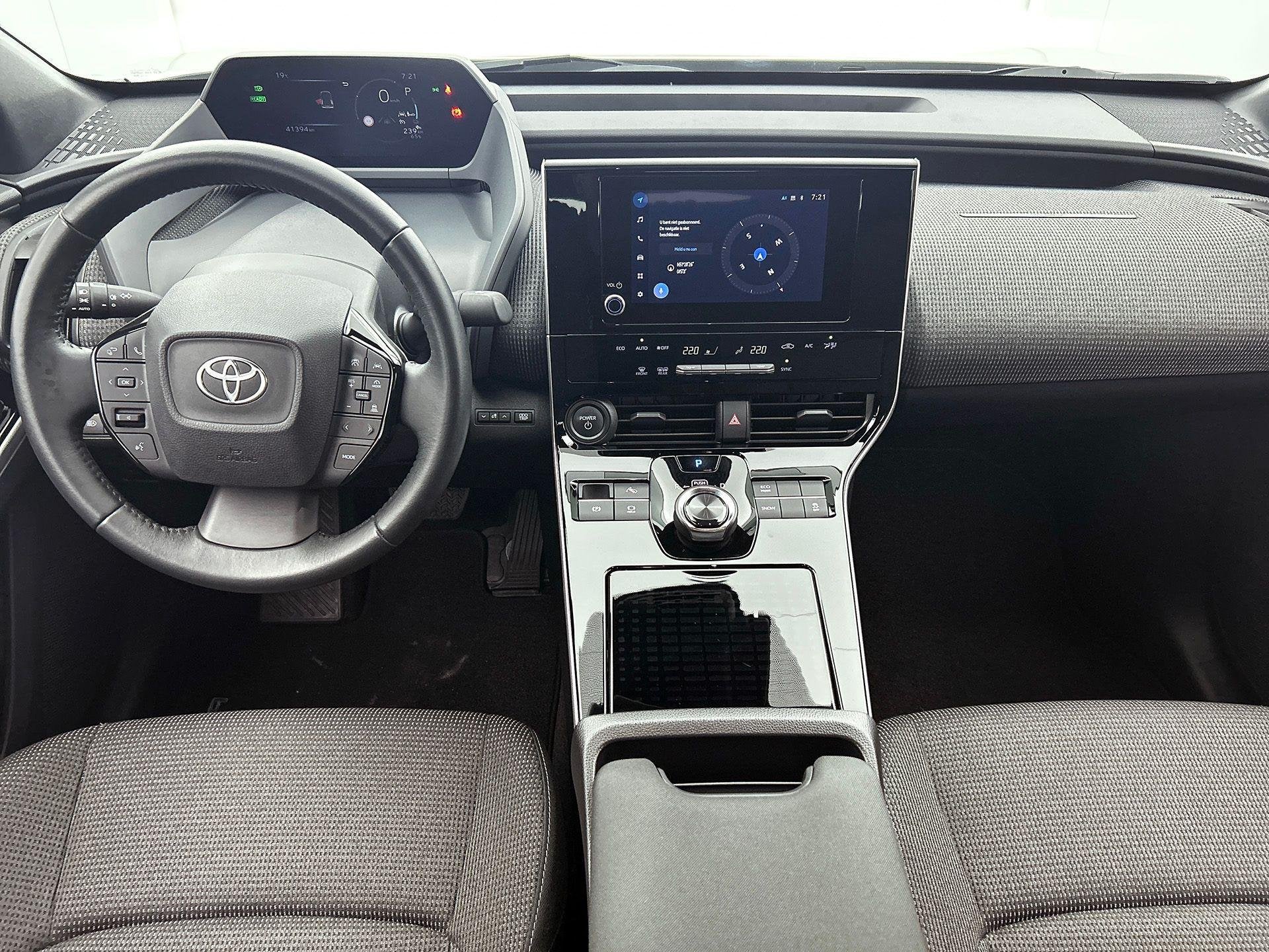 Toyota bZ4X 71.4 kWh 2WD Dynamic | Achteruitrijcamera | Navi, Autos, Toyota, 750 kg, Autres couleurs, 5 portes, 5 places