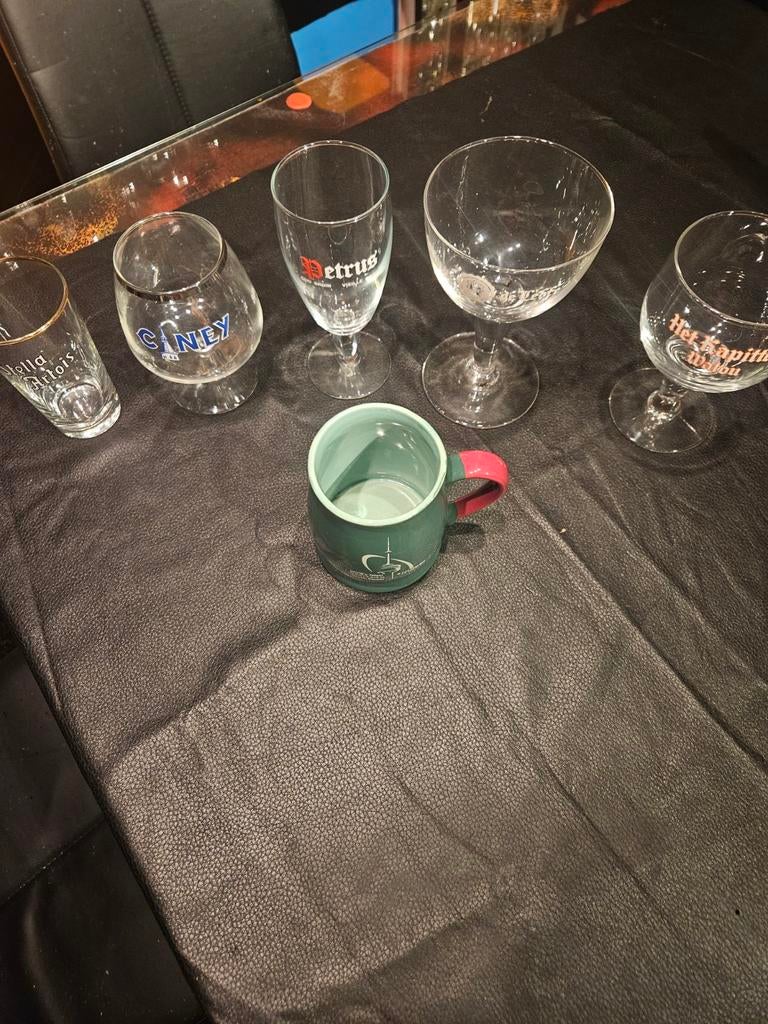 Bierglazen nooit gebruikt, Ophalen