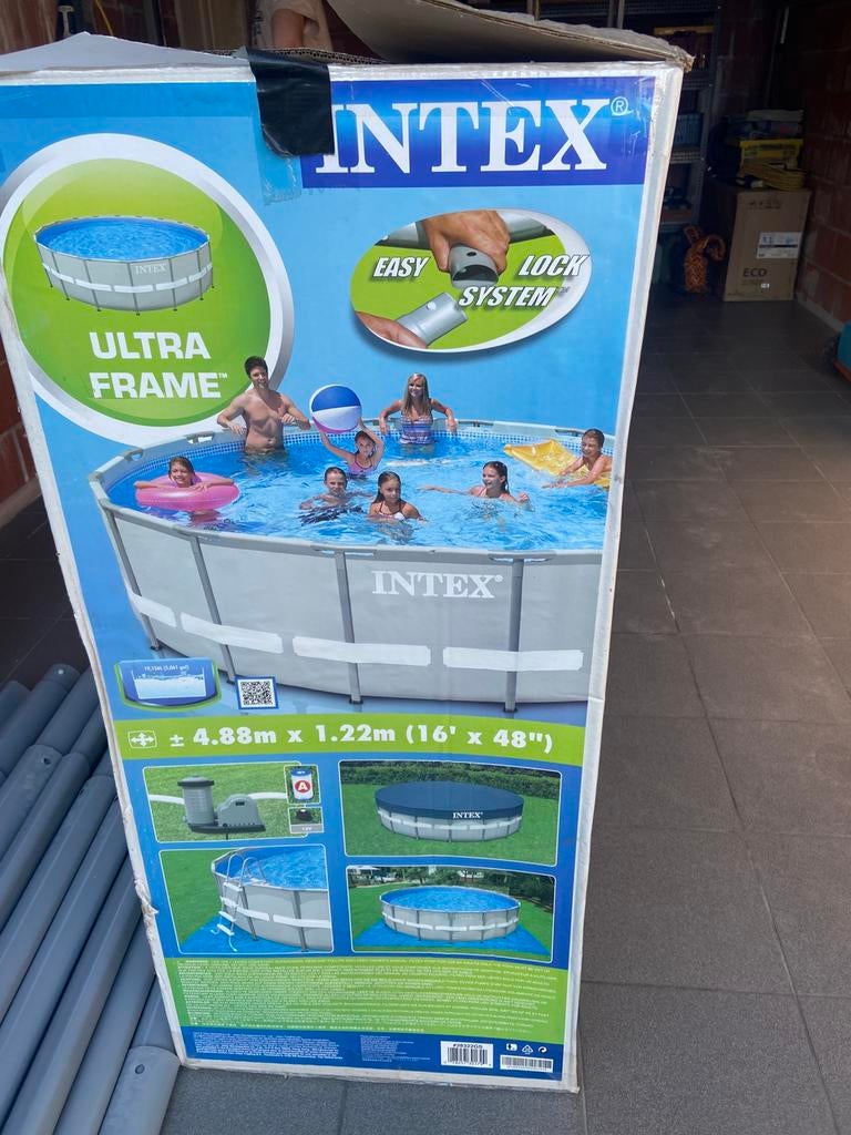 Intex opzetzwembad 4,88 x 1,22 + accessoires, Tuin en Terras, Ophalen, Gebruikt, Opzetzwembad