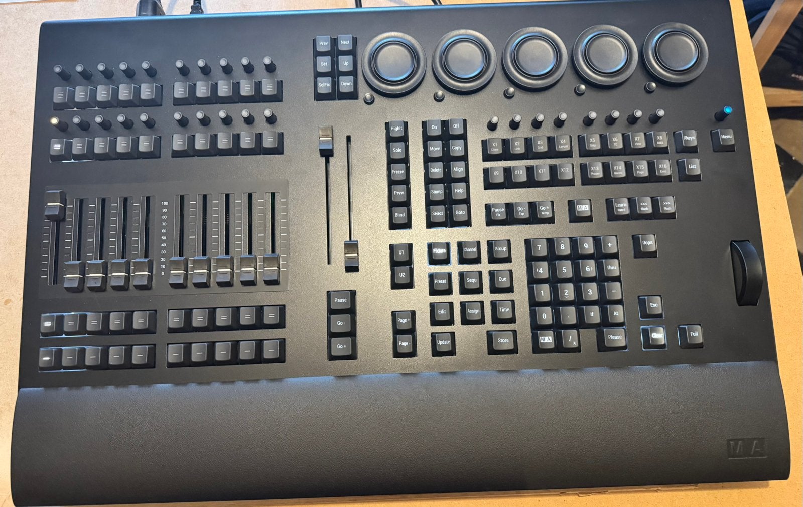 MA Lighting grandMA3 onPC Command Wing 50h – État neuf  2024, Computers en Software, Ophalen of Verzenden, Overige indelingen