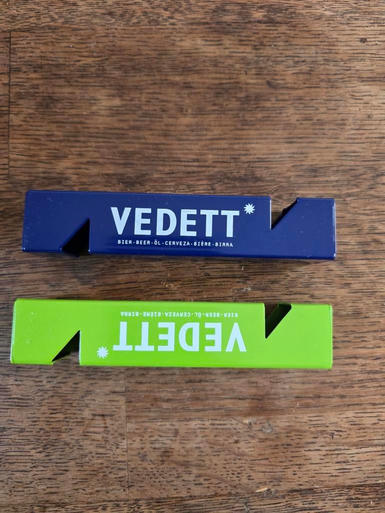 2x flesopener Vedett, Verzamelen, Biermerken, Ophalen of Verzenden, Flesopener
