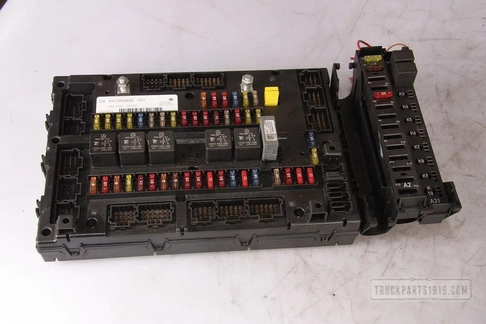 Hella Electrical System ECU SAM cabine MB MP4, Autos : Pièces & Accessoires, Pièces camion, Enlèvement, Utilisé, Autres marques