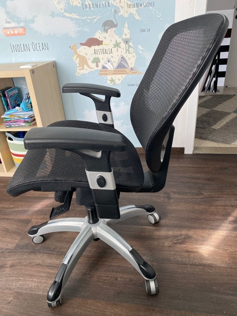 Chaise de bureau ergonomique avec revêtement en maille, Comme neuf, Enlèvement, Chaise de bureau, Ergonomique