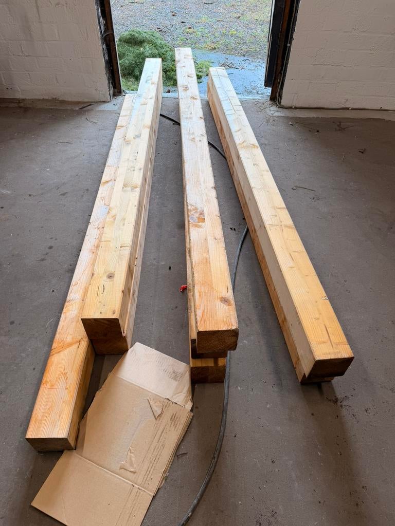 8 dennen balken 2,40 12x12, Ophalen, Zo goed als nieuw, Balken