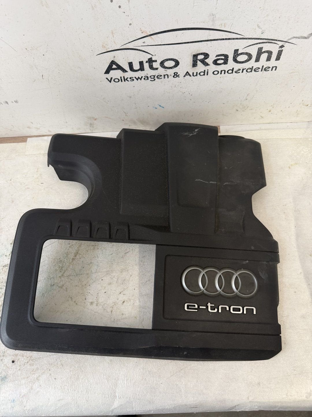 Audi a3 motor beschermplaat e-tron 04e103925C, Gebruikt, -, -, Ophalen of Verzenden