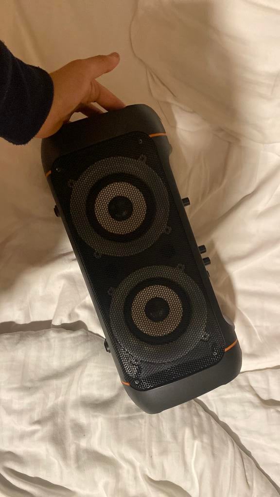 Box, Computers en Software, Pc speakers, Ophalen, Zo goed als nieuw