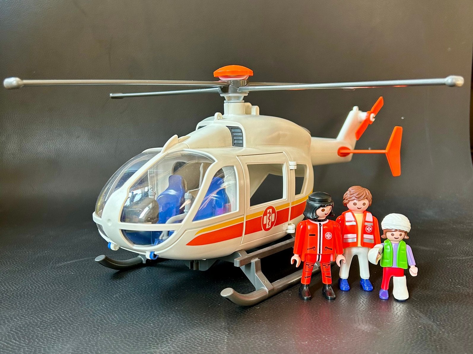 Hélicoptère de secours Playmobil avec figurines, Ophalen, Zo goed als nieuw