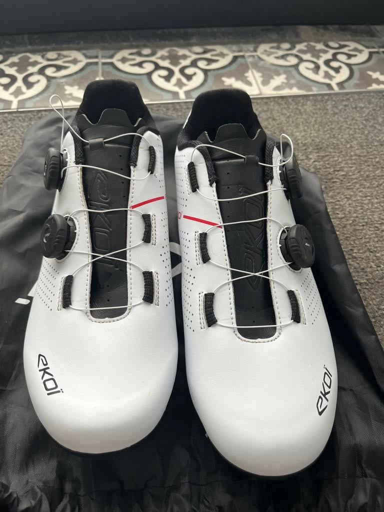 Wielrenschoenen Ekoi - Carbon zool, Fietsen en Brommers, Fietsaccessoires | Fietskleding, Ophalen, Zo goed als nieuw