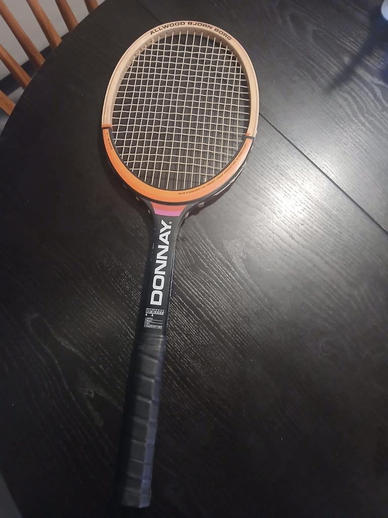 Raquette Donnay Allwood Bjprn Borg état impecable.