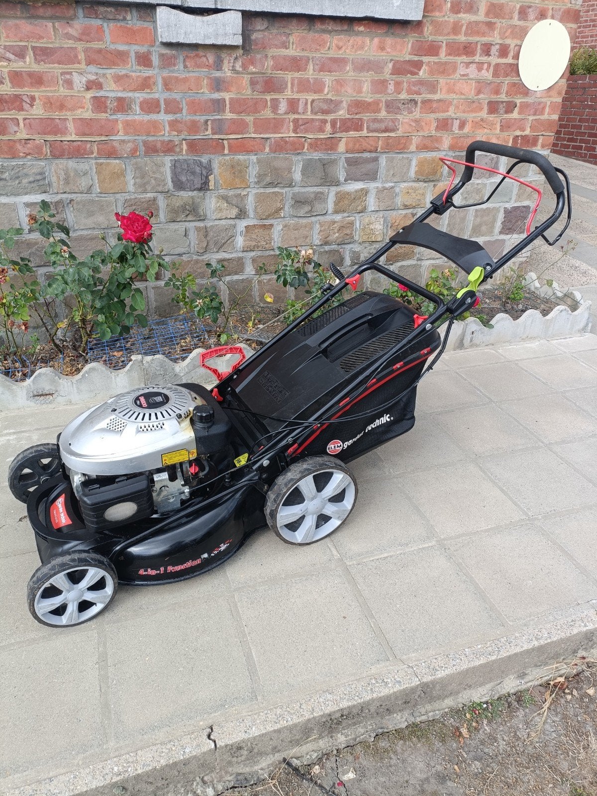 Tondeuse autotractée essence GARDEN TECHNIC 51cm de coupe, Jardin & Terrasse, Tondeuses à gazon, Enlèvement, Bac de ramassage