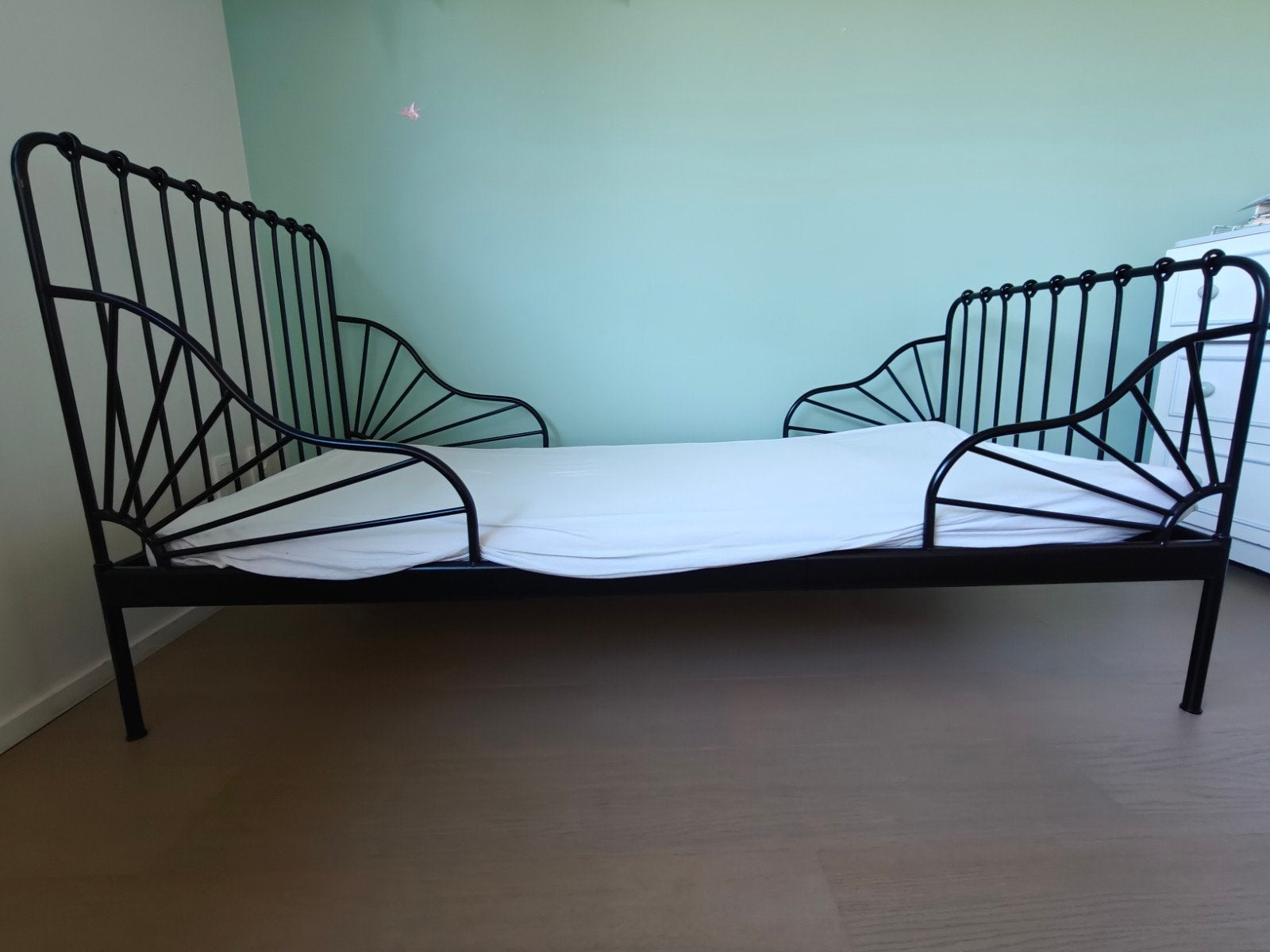 Meegroeibed Ikea Minnen (incl. matras, lattenbodem etc), Ophalen, Eenpersoons, Zwart, Zo goed als nieuw