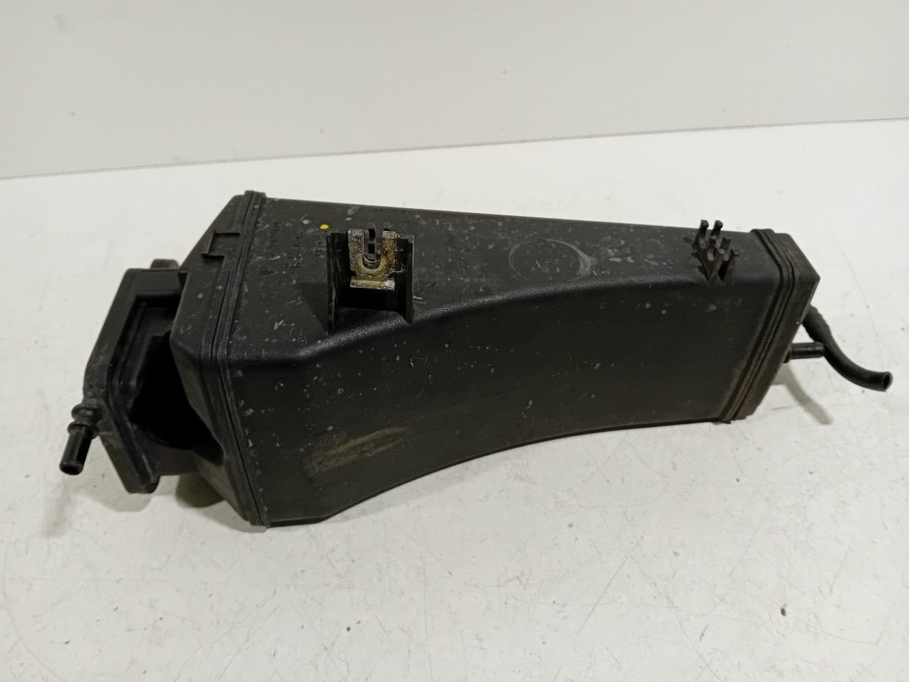 Koolstoffilter Porsche 911, Onderdelen@venauto.nl, Van der Ven Autorecycling B.V., Gebruikt, Ettenseweg 76, 4706 PB Roosendaal, The Netherlands