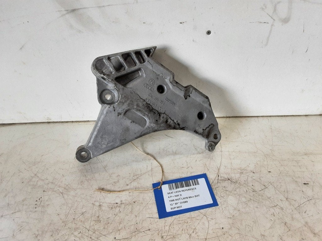 MOTORSTEUN Seat Leon (1P1) (01-2005/08-2013) (03L199207), Gebruikt, Seat