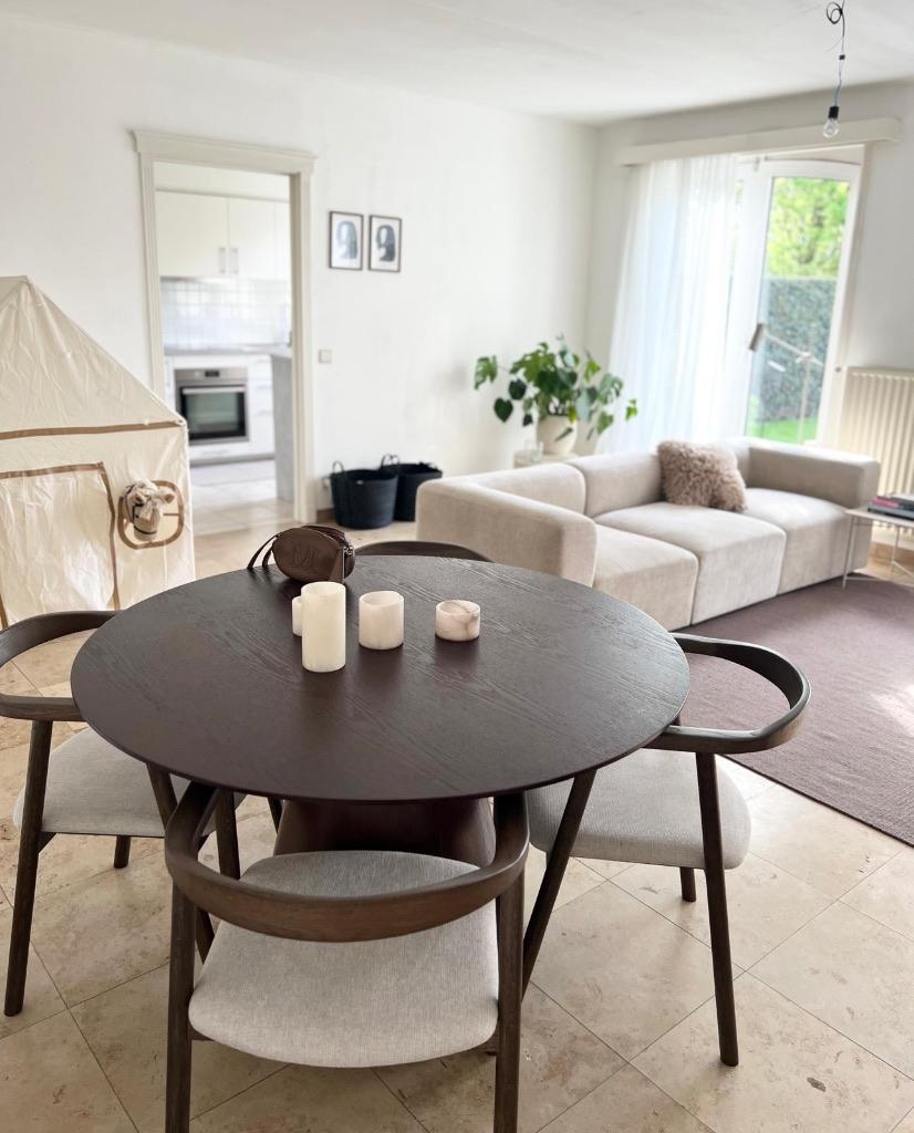 Tafel en stoelen te koop, Huis en Inrichting, Stoelen, Ophalen, Nieuw