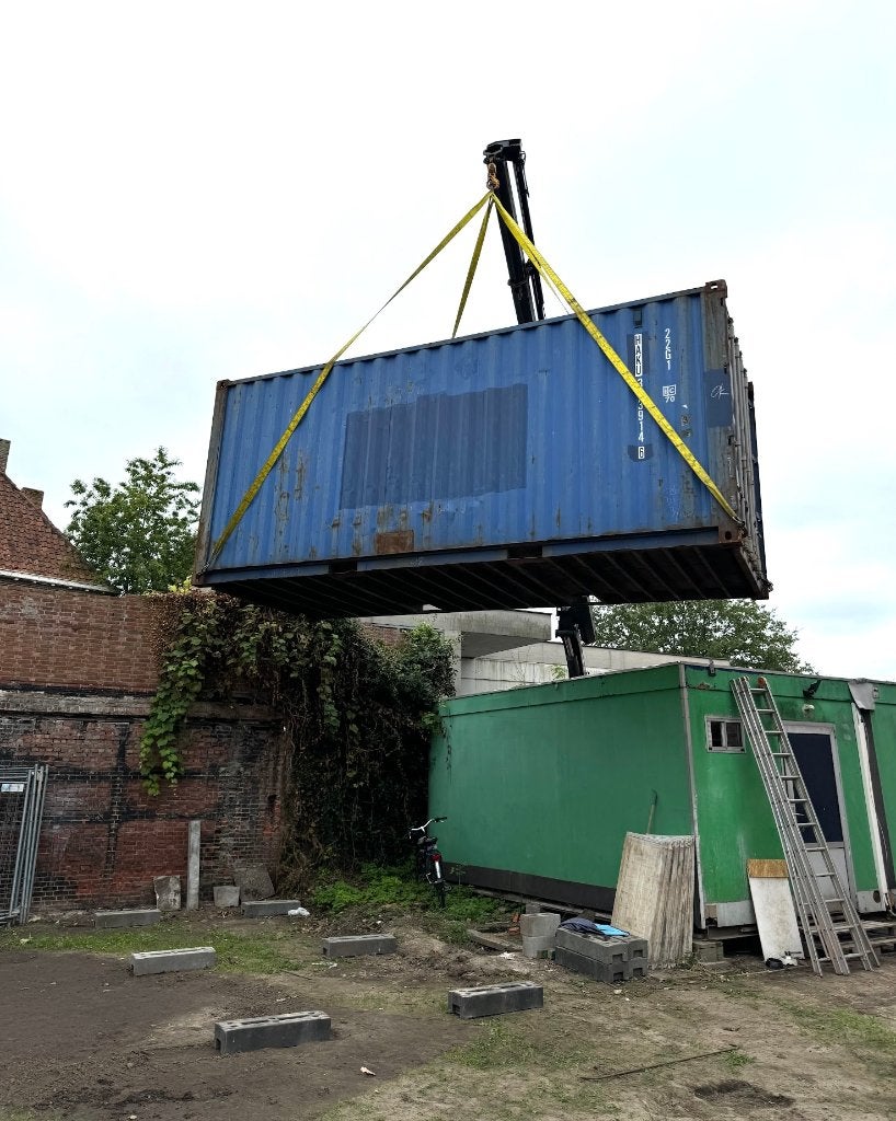 Zeecontainer, 20 ft (6m x 2,44m x 2,6m), Enlèvement