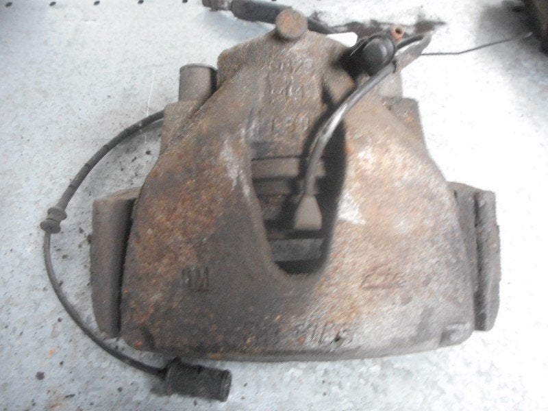 REMKLAUW LINKS VOOR Opel Zafira (F75) (fn35725), Gebruikt, Opel, Opel Automobile GmbH, Kontakt-opel@opel.com