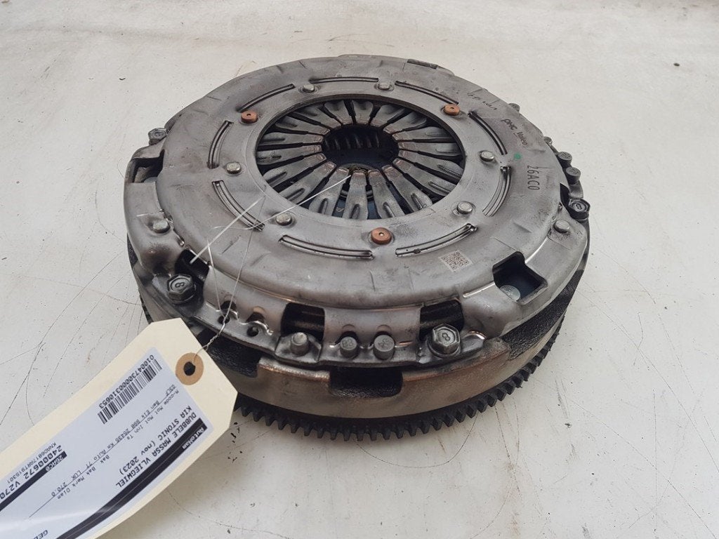 VOLANT MOTEUR BI-MASSE Kia Stonic (YB) (|2320007800|), Dhr. J. Ham, Kia, Administratie@autoham.nl, Utilisé