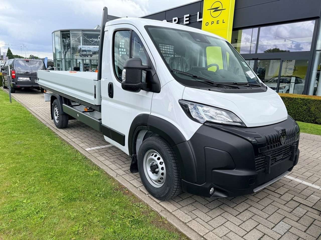 Peugeot Boxer L3 Automaat 180PK Open Laadbak *STOCK*, Automaat, 179 pk, Zwart, 2199 cc