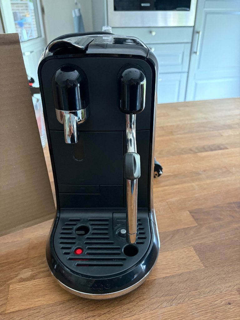 Nespresso apparaat, Electroménager, Cafetières, Comme neuf, Dosettes et capsules de café, Machine à espresso, 1 tasse, Réservoir d'eau amovible