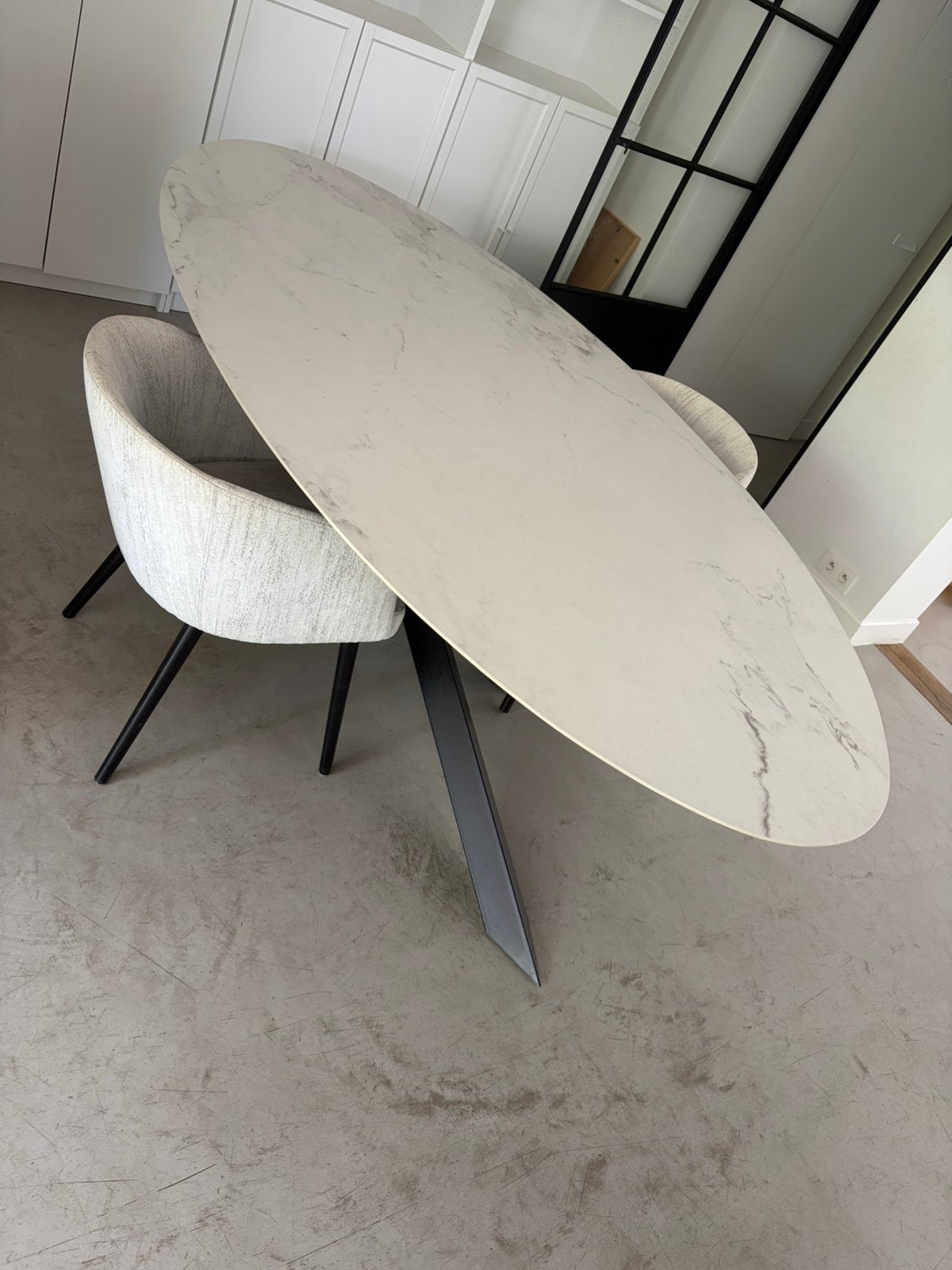 Marmeren eettafel Charell, Ophalen, Zo goed als nieuw
