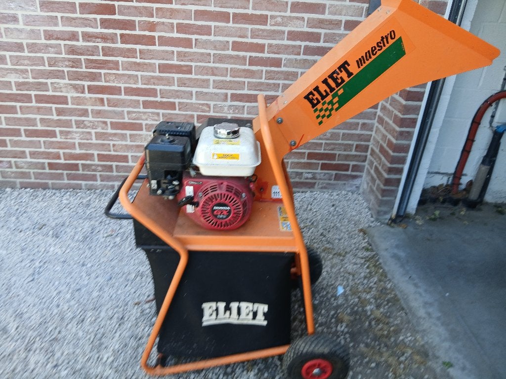 Broyeur branche, Jardin & Terrasse, Eliet, Enlèvement, Utilisé, Bac de ramassage