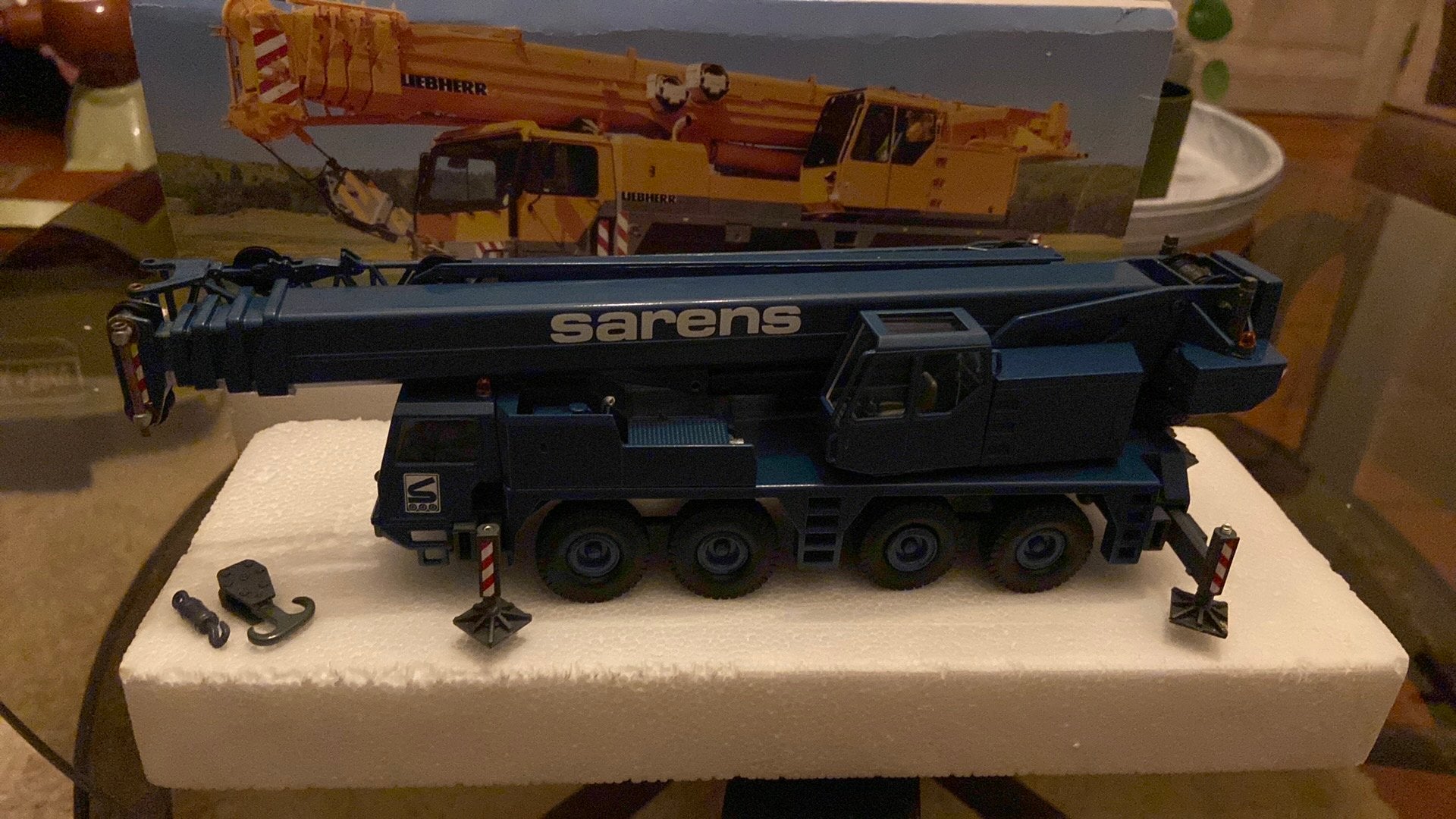 Conrad 2087 - Liebherr LTM 1090/1 Sarens - 1:50 - NIEUW, Hobby en Vrije tijd, Modeltreinen | Overige schalen, Ophalen, Nieuw, Overige typen