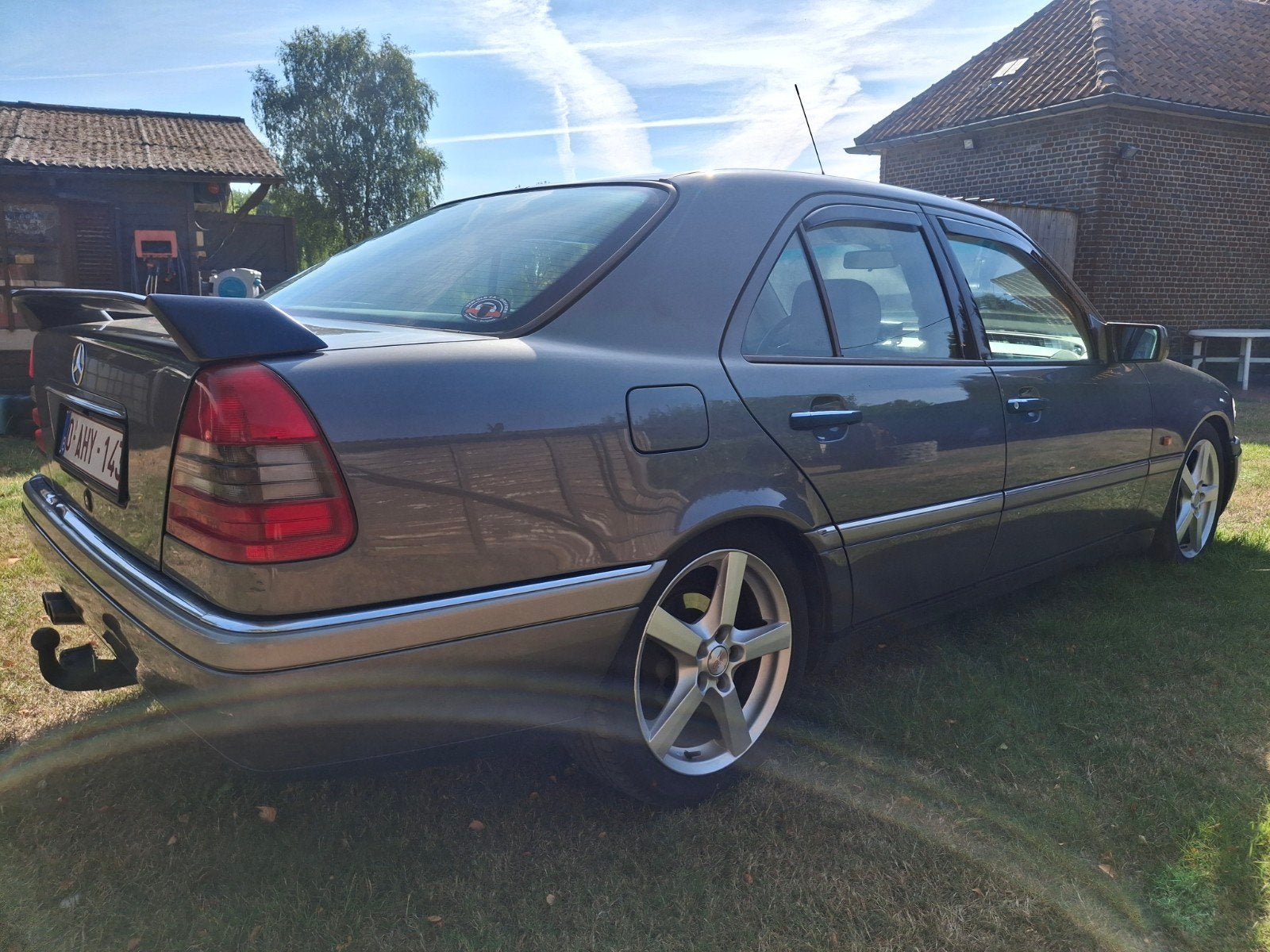 oldtimer mercedes c180, foto 4