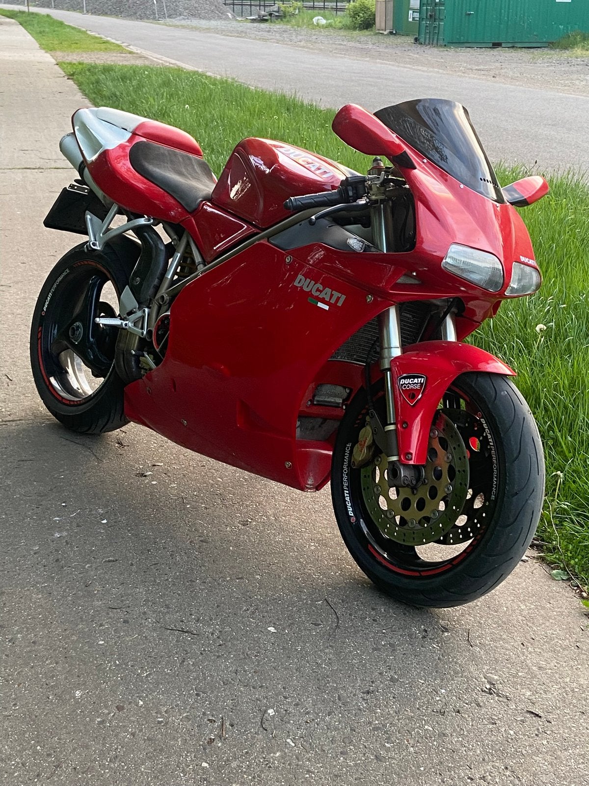 Ducati 748 Biposto, Particulier, Autre