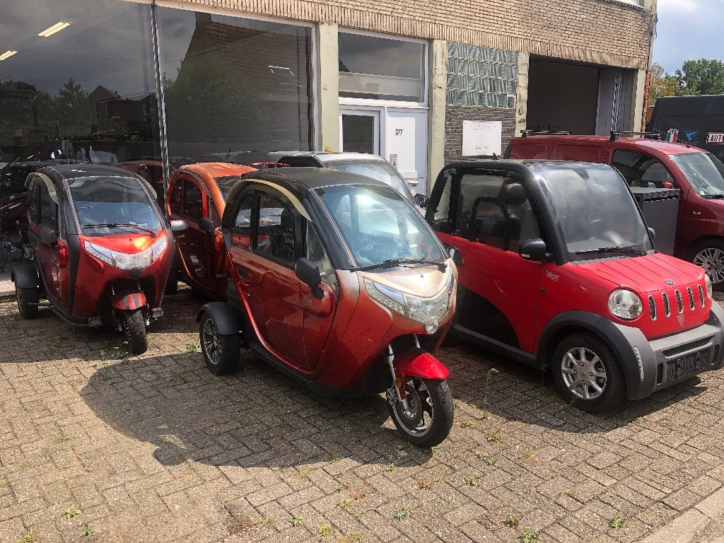 Brommobielen voor opmaak of onderdelen, Auto's, Bedrijf, Elektrisch, Te koop