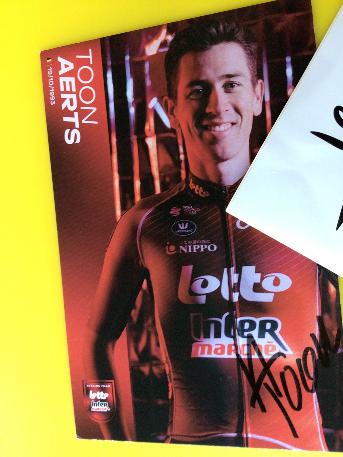 Wielerkaart 2026 team lotto toon aerts signe, Sports & Fitness, Cyclisme, Envoi