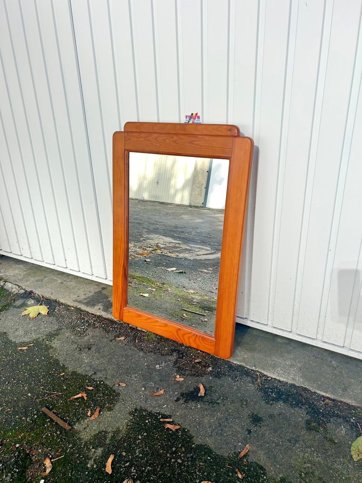 Miroir en pin vintage 74 x 51 cm, Antiquités & Art, Enlèvement, Moins de 50 cm, Moins de 100 cm