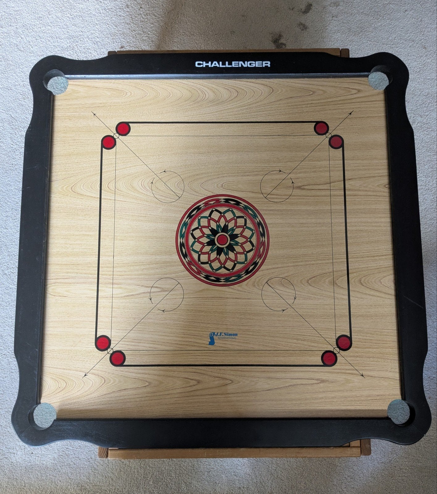 Carrom - Billard indien, Enlèvement