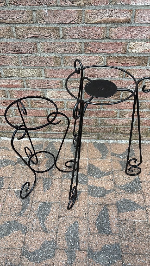 2 supports à plantes rétro en métal, Intérieur, Rond, Comme neuf, 30 à 60 cm